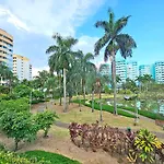 Charmoso Apartamento Na Barra Da Tijuca Proximo Ao Riocentro, Com Piscina E Estacionamento