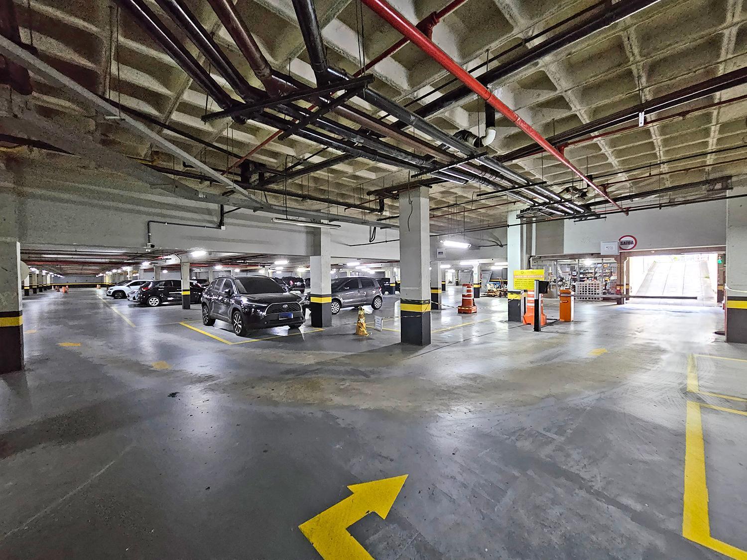 Charmoso Na Barra Da Tijuca Proximo Ao Riocentro, Com Piscina E Estacionamento Appartamento